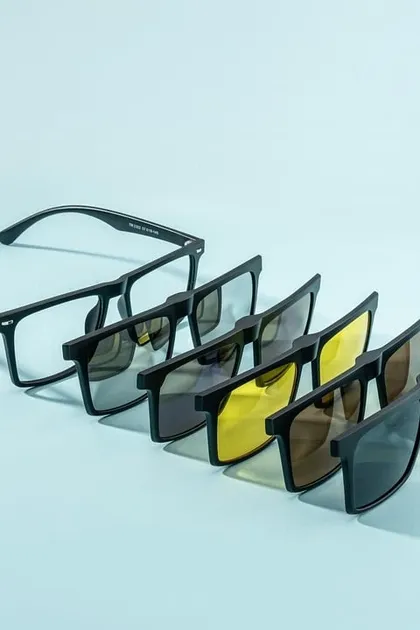 grund bad accessoires schwarz weiß rot modern kühl